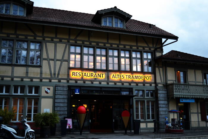 tramdepot_eb_unterleuchtet.jpg tramdepot_eb_unterleuchtet.jpg